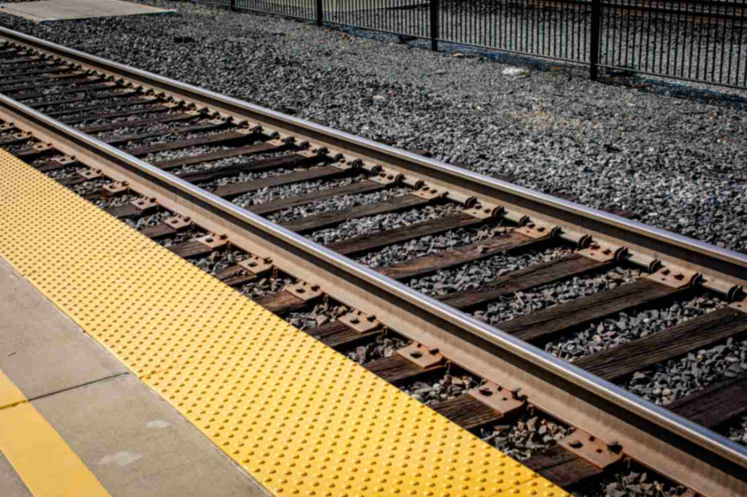 jpeg-optimizer_shutterstock_2508137857 inland railway tracks